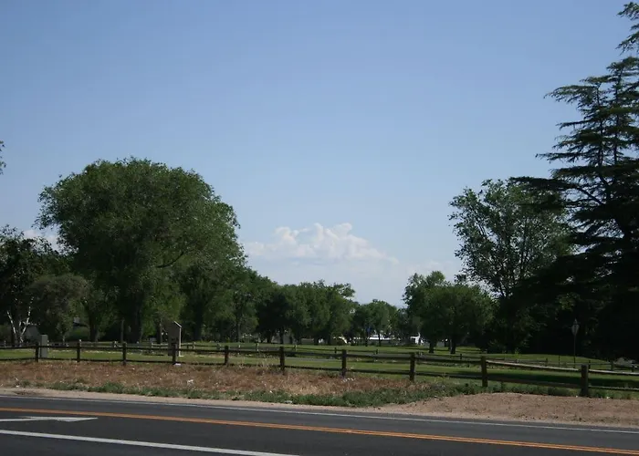 Antelope Hills Motel